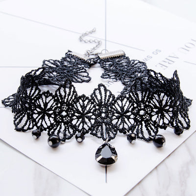 Lace necklace