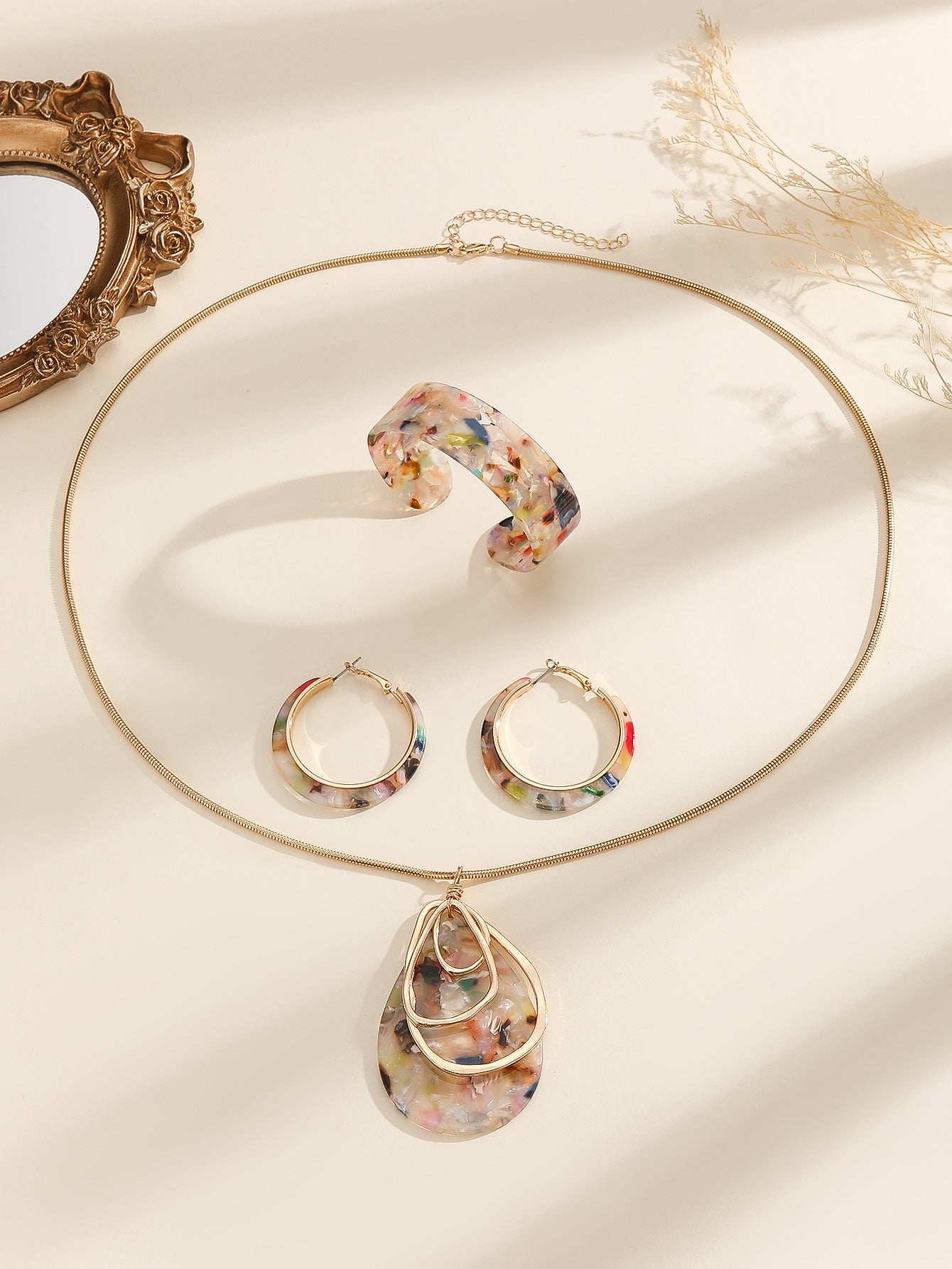 Acrylic Bracelet Earrings Necklace Fashionable Three Piece Set