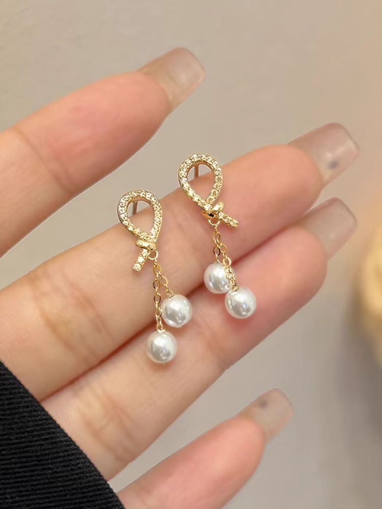 Full Diamond Pearl Golden Earrings Women